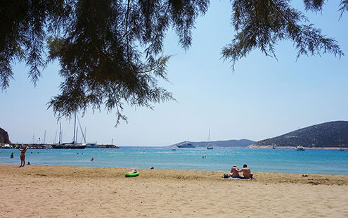 Platis Gialos beach in Sifnos